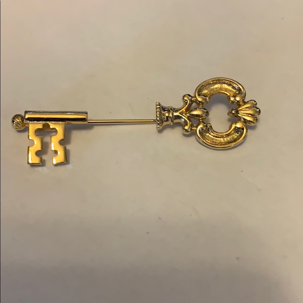 Gold Key Lapel Pin